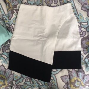 stretchy mini skirt